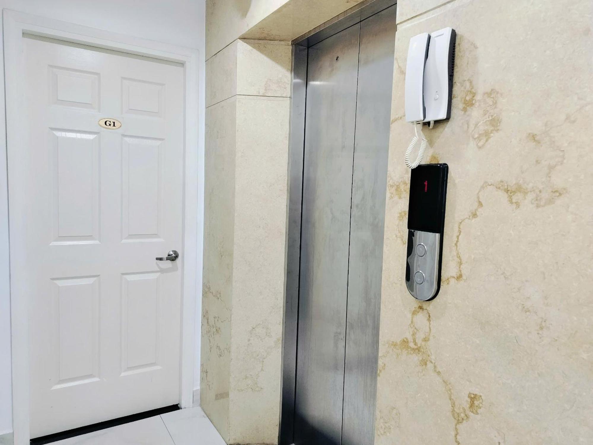 Adventure Hotel Ho Chi Minh City Exterior photo