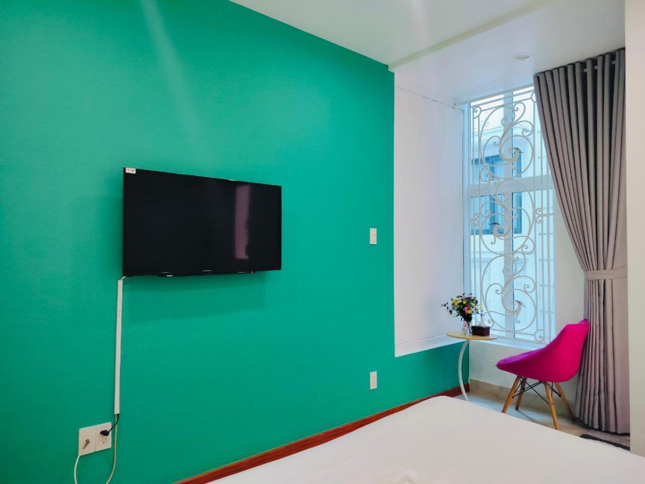 Adventure Hotel Ho Chi Minh City Exterior photo