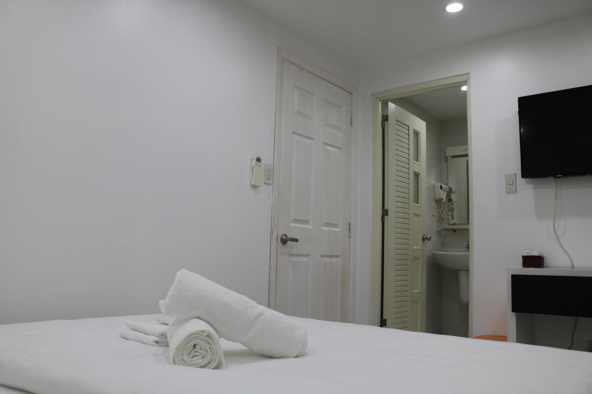 Adventure Hotel Ho Chi Minh City Exterior photo