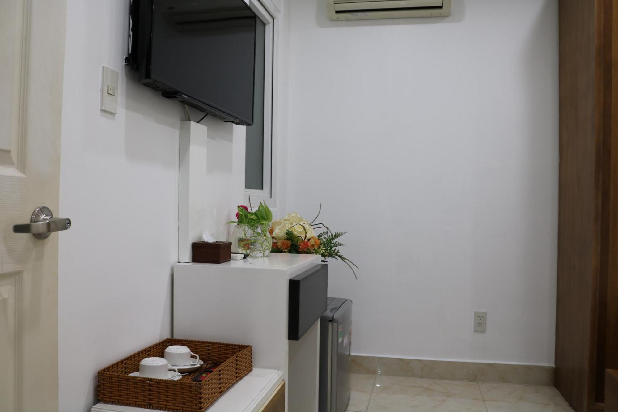 Adventure Hotel Ho Chi Minh City Exterior photo