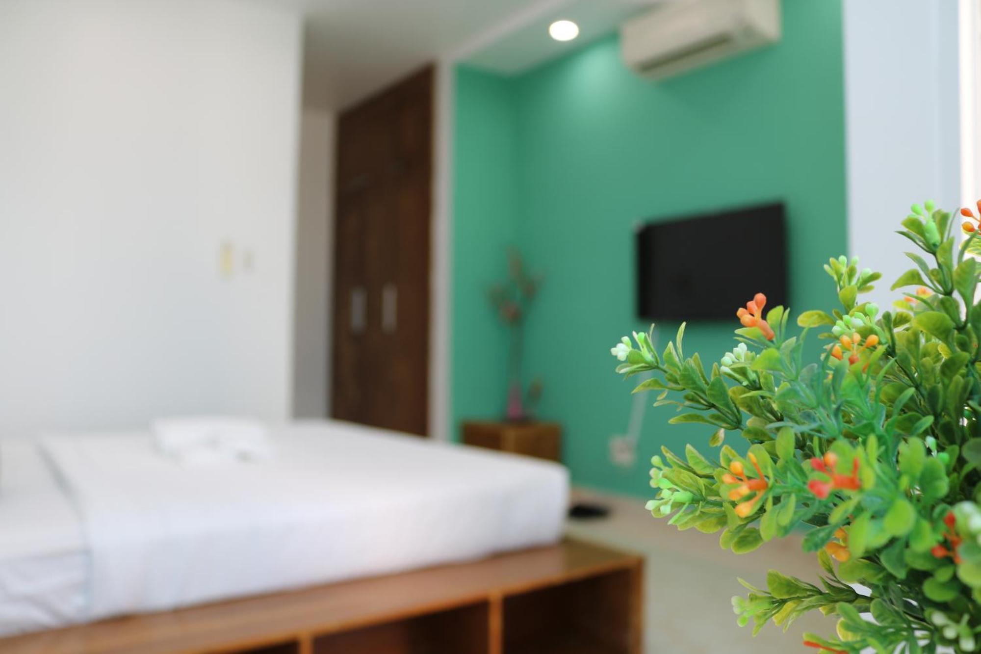 Adventure Hotel Ho Chi Minh City Exterior photo