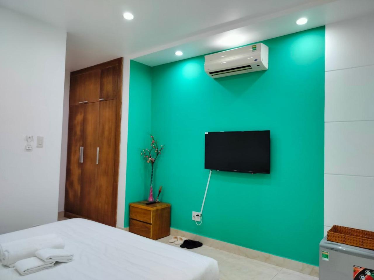 Adventure Hotel Ho Chi Minh City Exterior photo