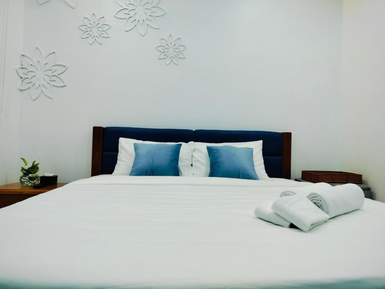 Adventure Hotel Ho Chi Minh City Exterior photo
