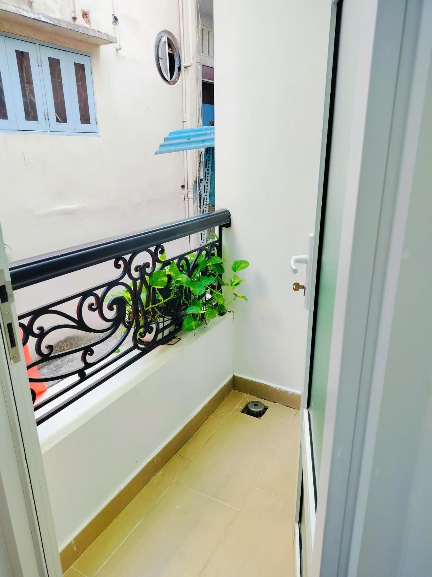 Adventure Hotel Ho Chi Minh City Exterior photo